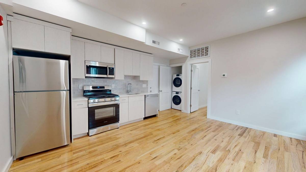Apartment for rent at 708 Orange St, New Haven, CT 06511