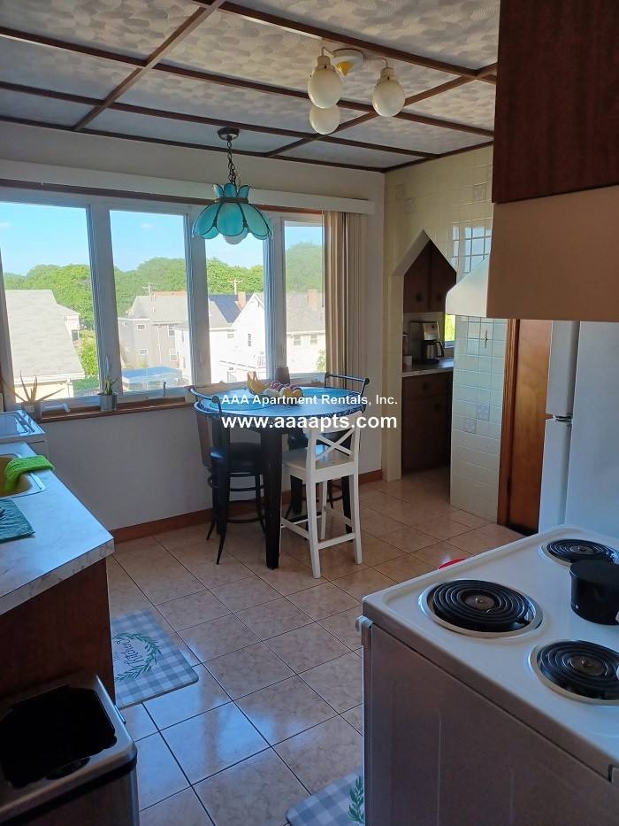 Apartment for rent at 25 Mayberry Ave #3, Medford, MA 02155