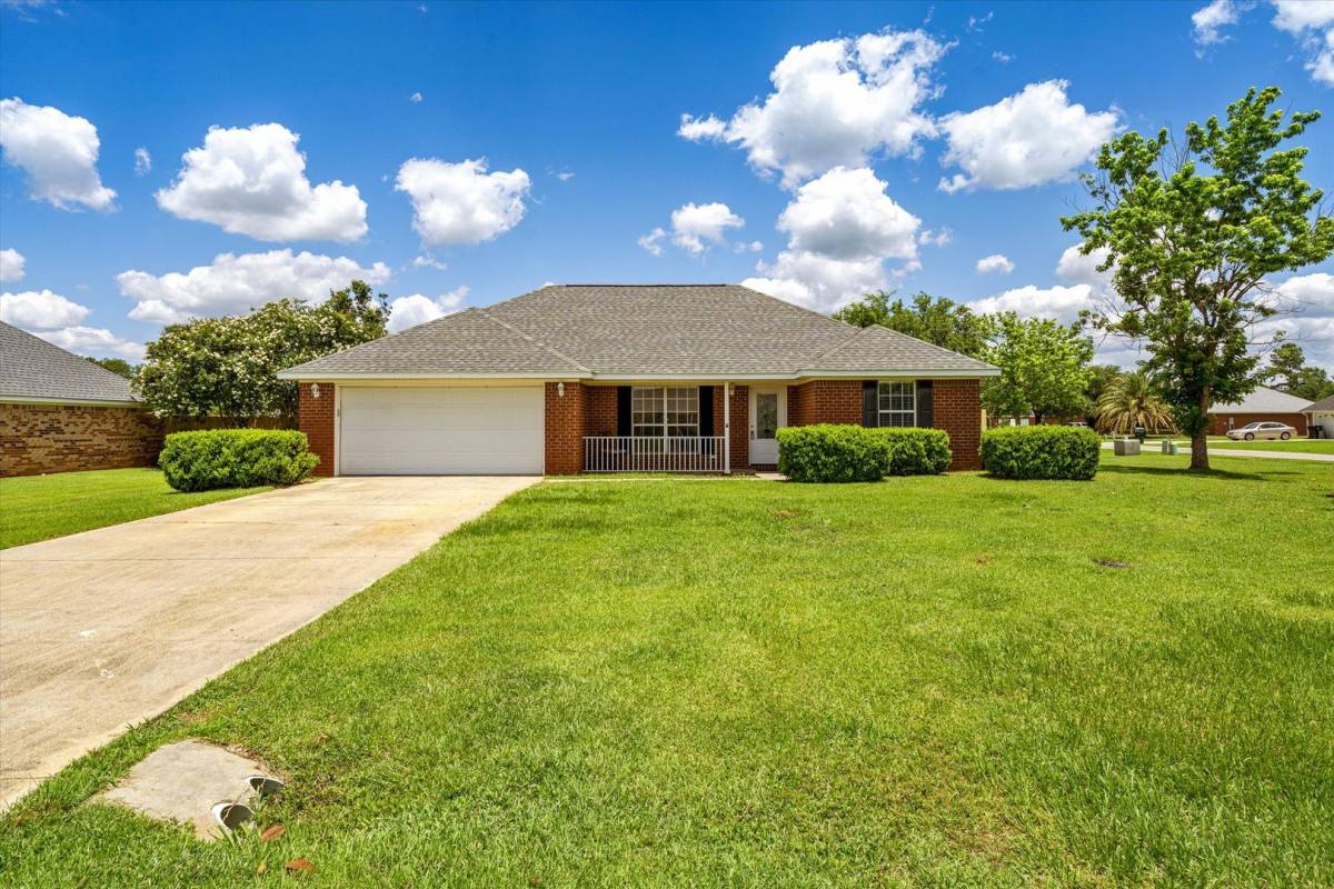 House for rent at 19675 O'Grady Ave, Robertsdale, AL 36567