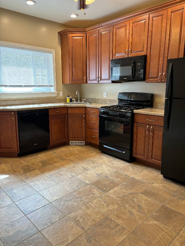 House for rent at 158 Dryden Way, Pittsburgh, PA 15224