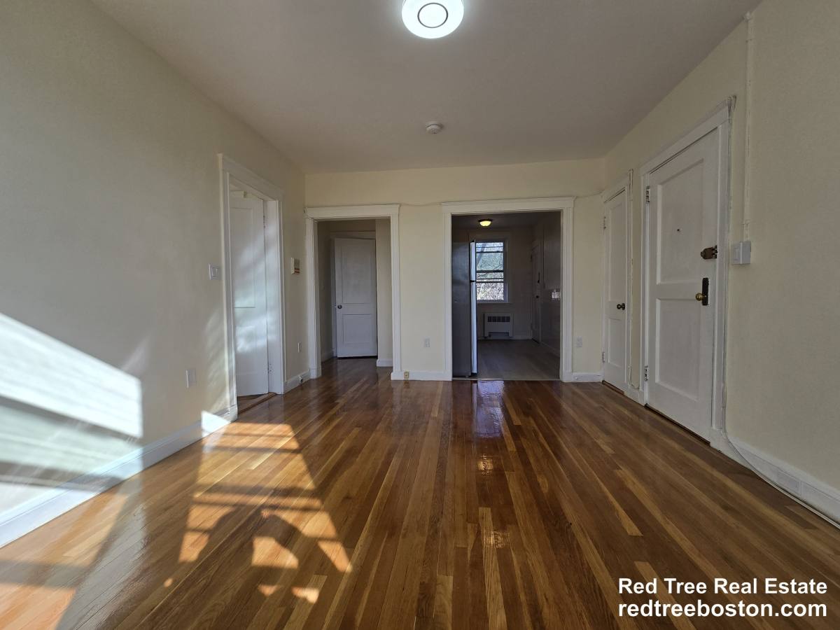 Apartment for rent at 183 Kent #5, Brookline, MA 02446