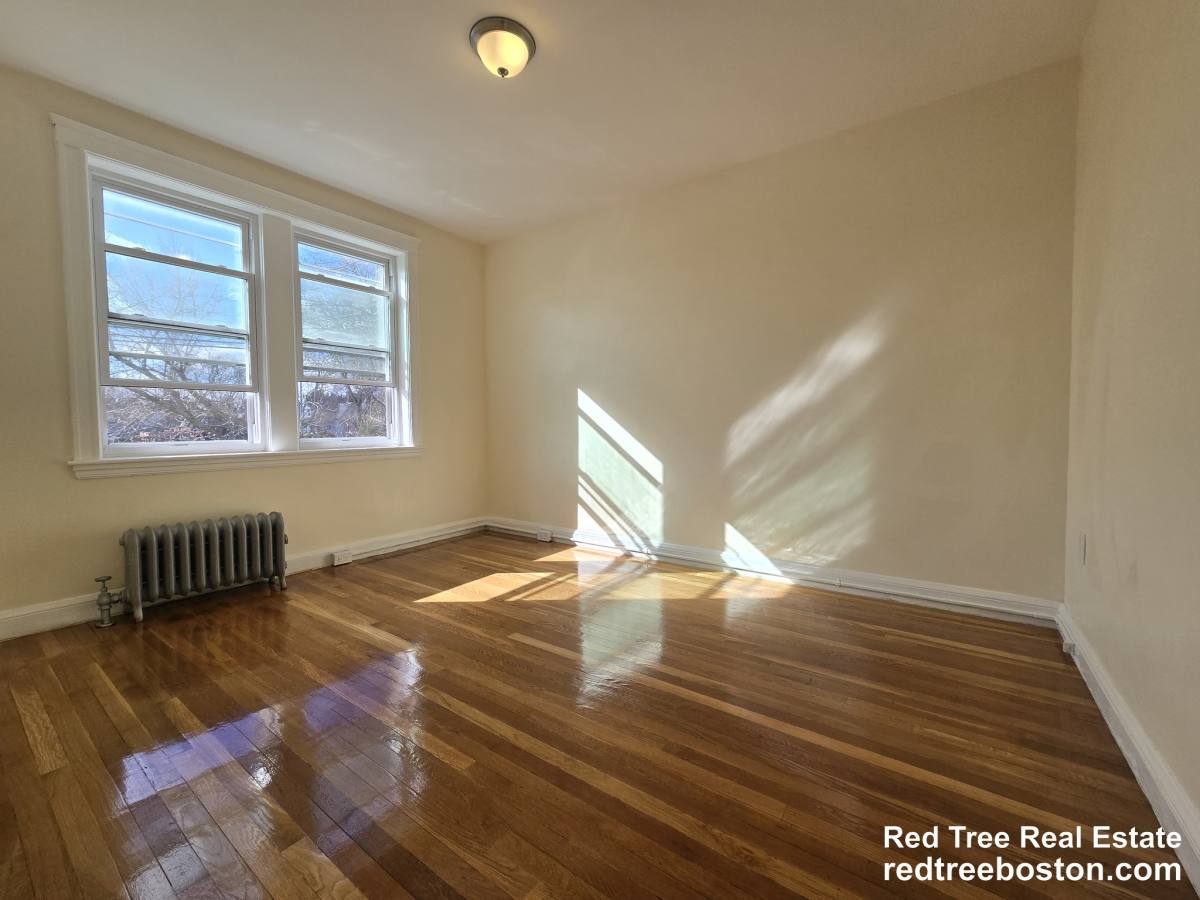 Apartment for rent at 183 Kent #5, Brookline, MA 02446