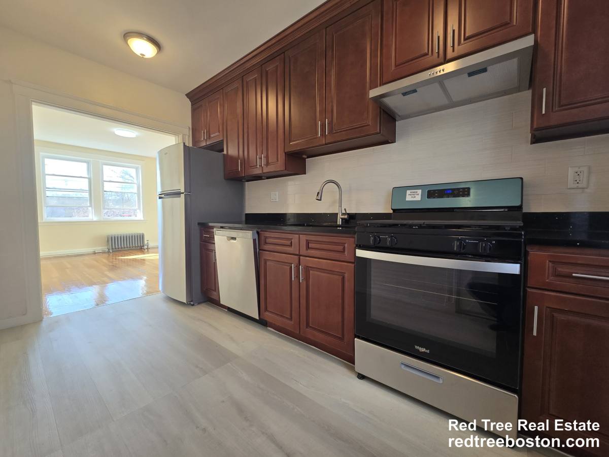 Apartment for rent at 183 Kent #5, Brookline, MA 02446