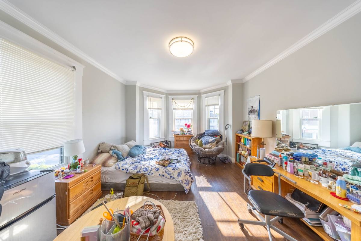 Apartment for rent at 662 Moody St #2, Waltham, MA 02453