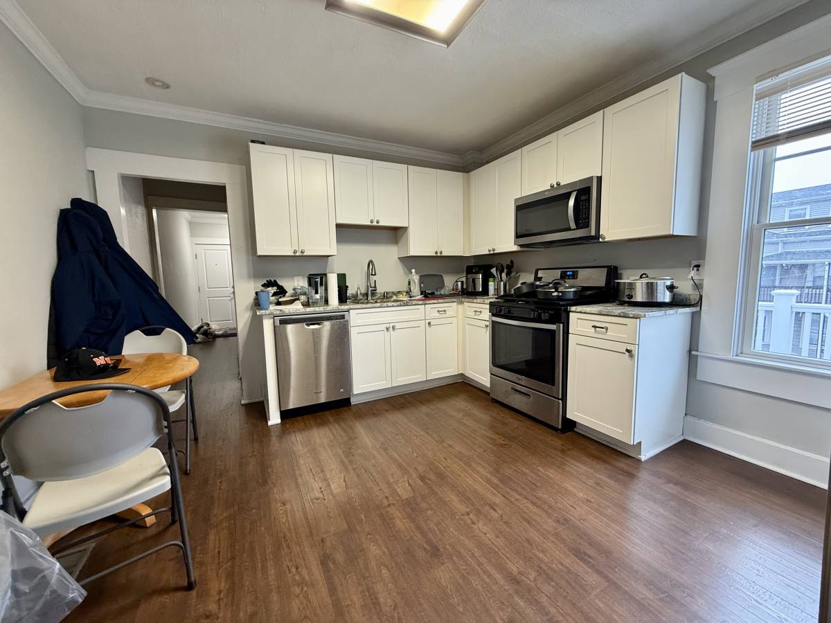Apartment for rent at 662 Moody St #2, Waltham, MA 02453