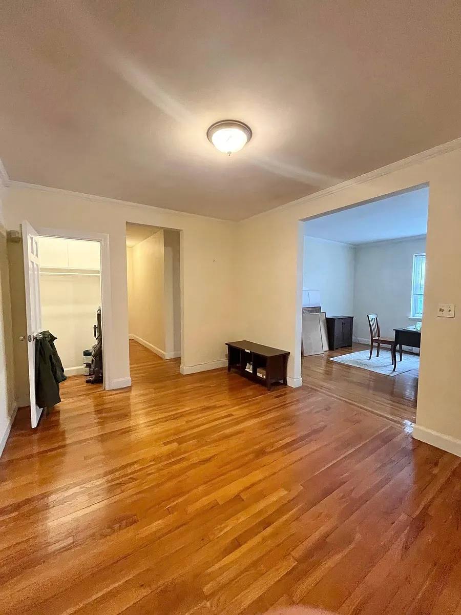 Apartment for rent at 1153 Beacon St #7, Brookline, MA 02446