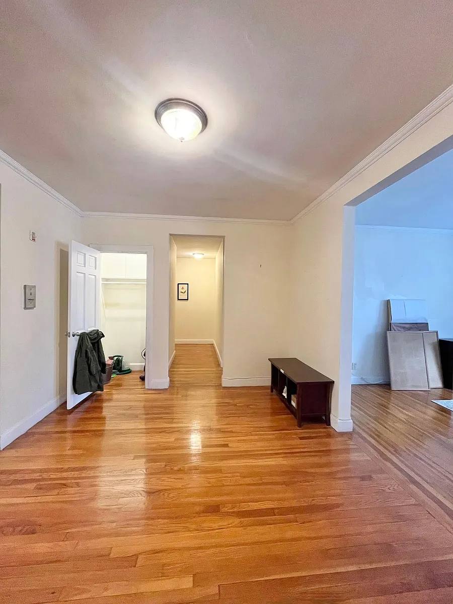 Apartment for rent at 1153 Beacon St #7, Brookline, MA 02446