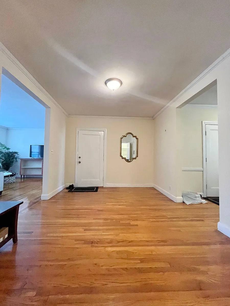Apartment for rent at 1153 Beacon St #7, Brookline, MA 02446