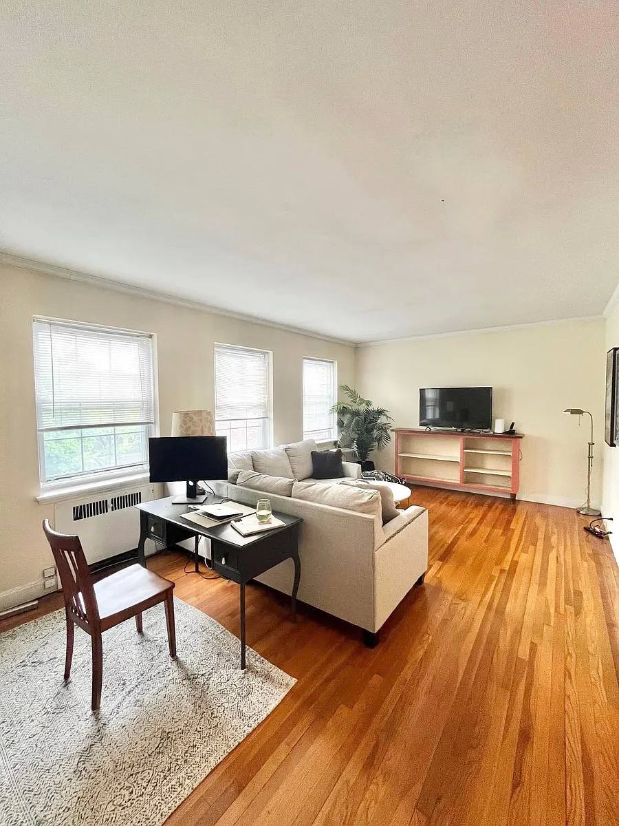 Apartment for rent at 1153 Beacon St #7, Brookline, MA 02446