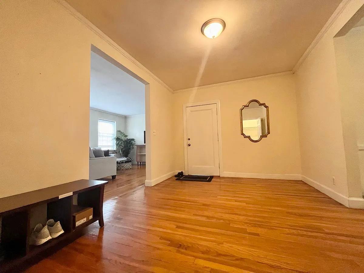 Apartment for rent at 1153 Beacon St #7, Brookline, MA 02446