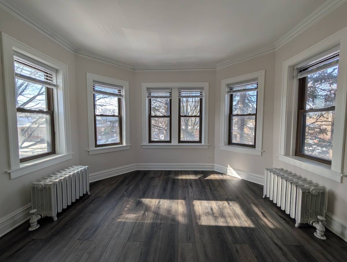 Apartment for rent at 5818 W Berteau #1, Chicago, IL 60634