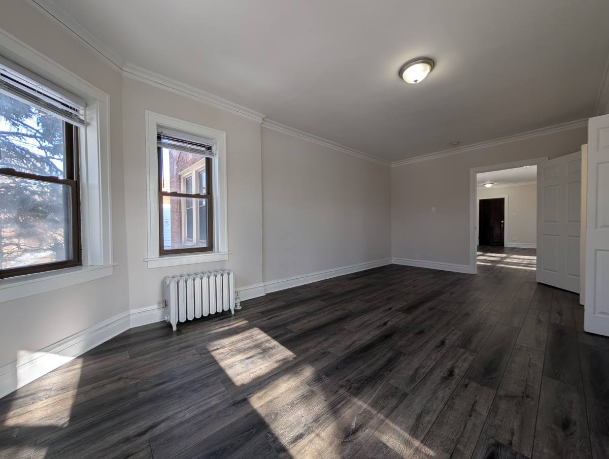 Apartment for rent at 5818 W Berteau #1, Chicago, IL 60634