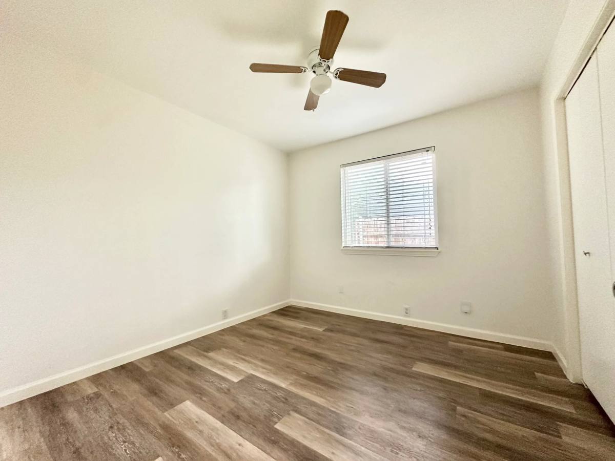 Apartment for rent at 4933 Curzon Ave, Fort Worth, TX 76107
