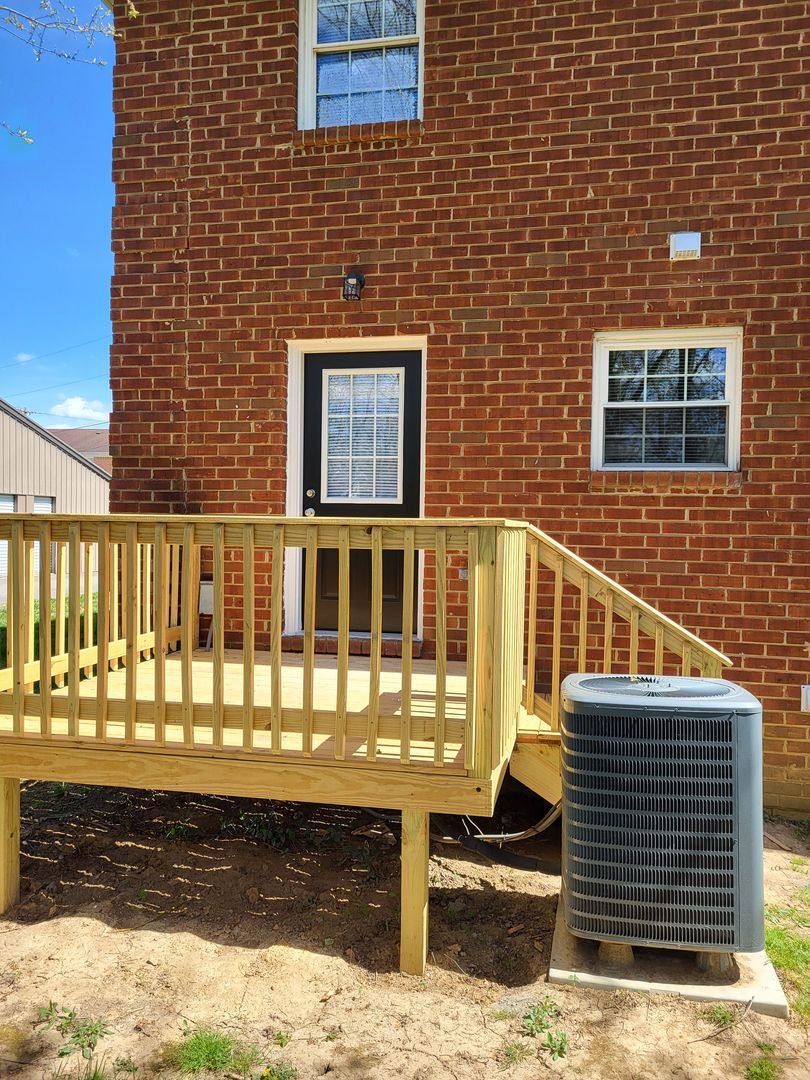 Apartment for rent at 102 Barnes Lane, Berea, KY 40403