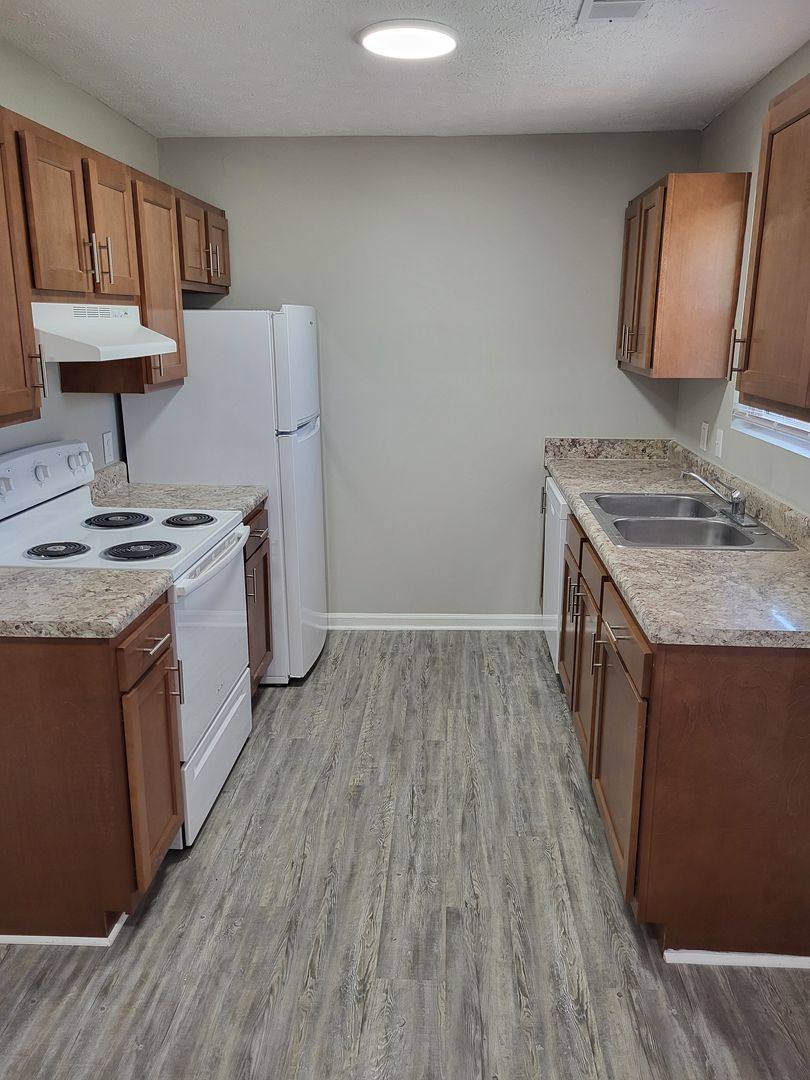 Apartment for rent at 102 Barnes Lane, Berea, KY 40403