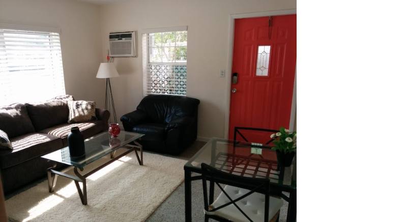 Apartment for rent at 832 NE 16th Terrace #1, Fort Lauderdale, FL 33304