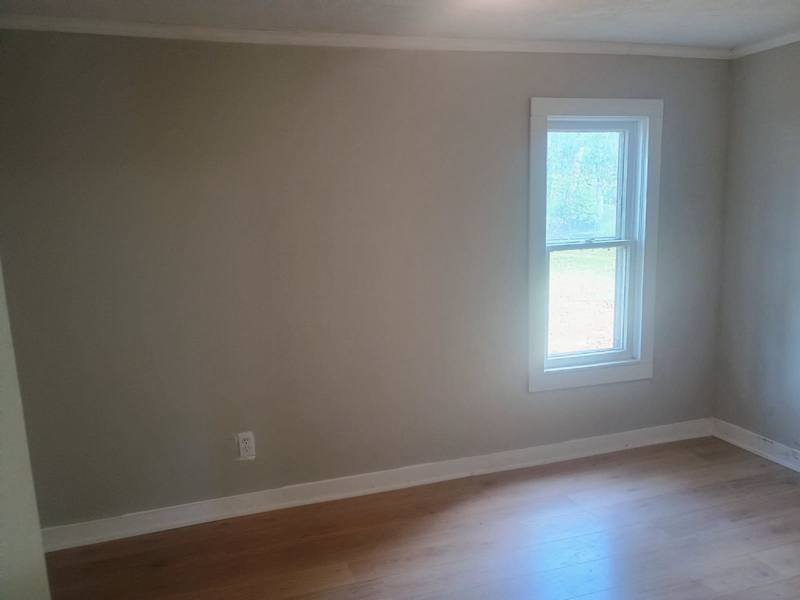 House for rent at 301 E Olive St, McLeansboro, IL 62859
