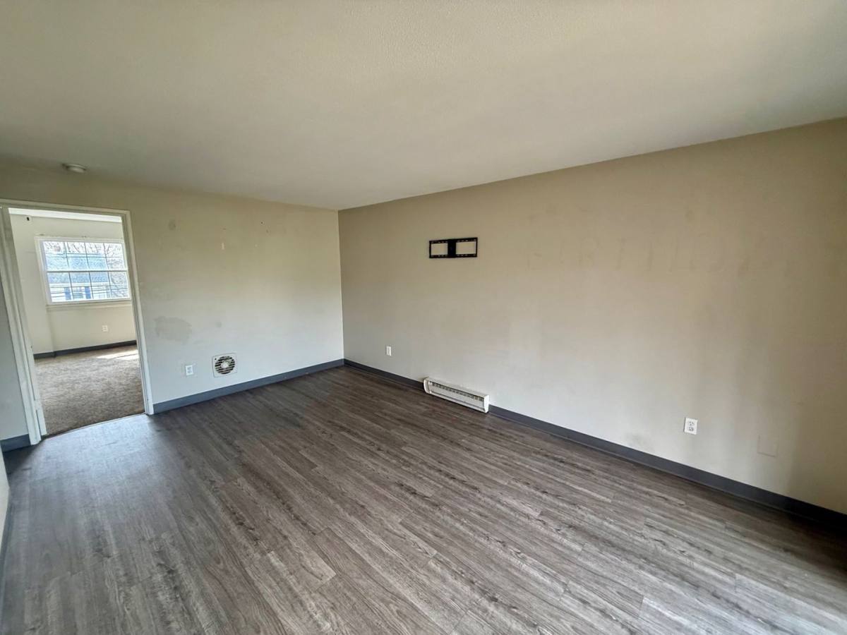 Apartment for rent at 309 Crystal Ave, New London, CT 06320