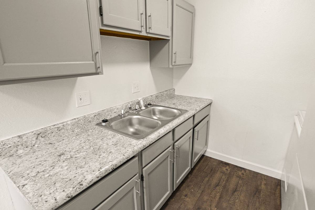 Apartment for rent at 1003 S Morrison Ave, Collinsville, IL 62234
