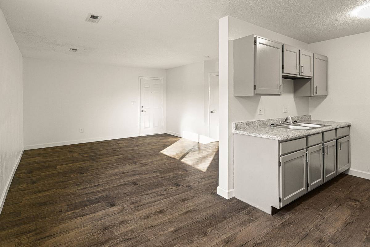 Apartment for rent at 1003 S Morrison Ave, Collinsville, IL 62234