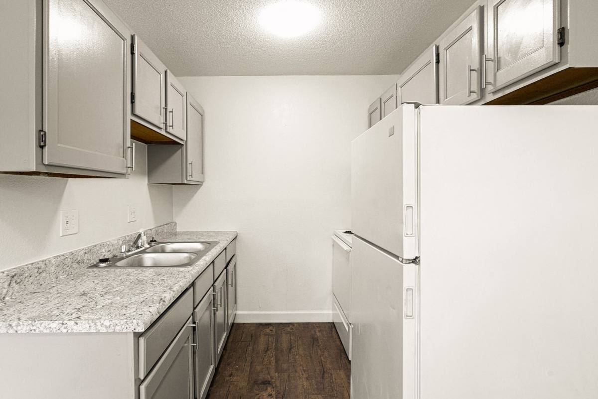 Apartment for rent at 1003 S Morrison Ave, Collinsville, IL 62234