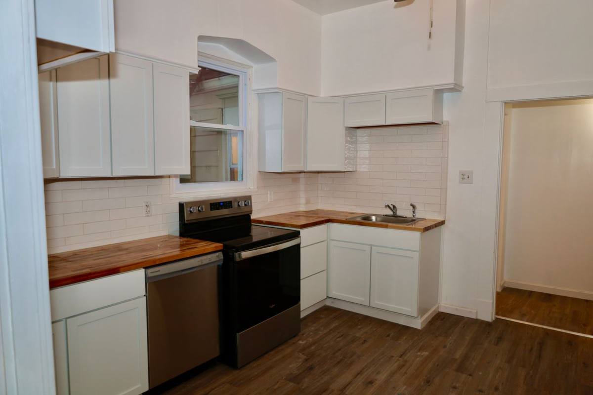 Apartment for rent at 6535-6537 Library Rd, South Park, PA 15129