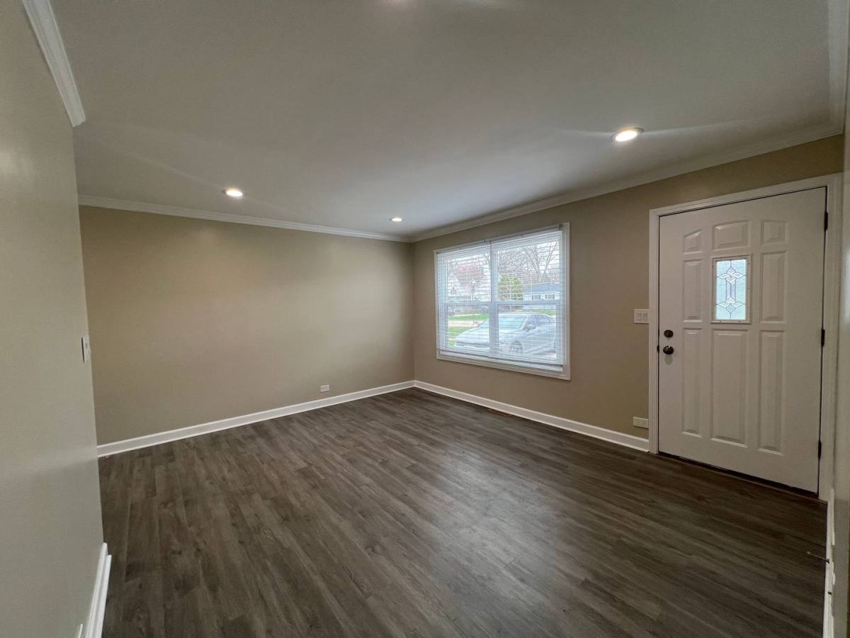 House for rent at 206 Raupp Blvd, Buffalo Grove, IL 60089