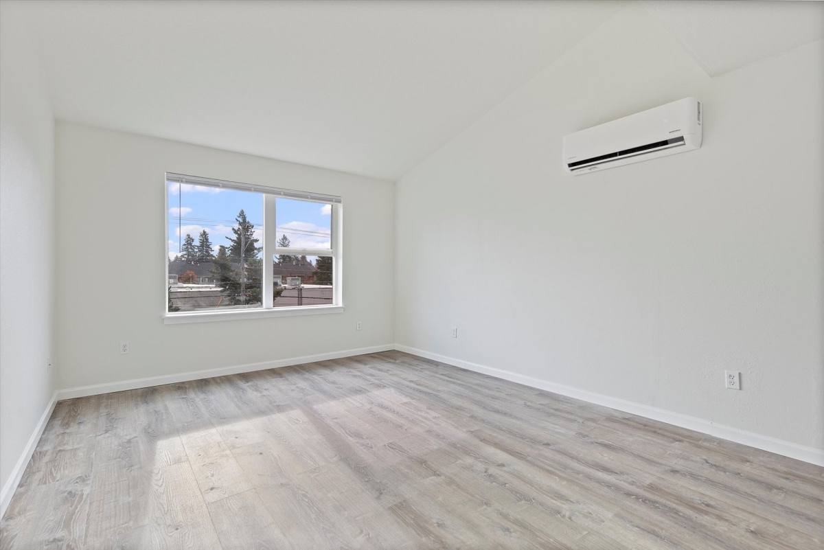 Apartment for rent at 450 SE 127th Ave, Portland, OR 97233