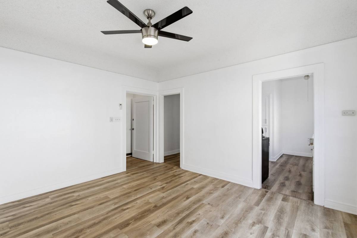 Apartment for rent at 707 W 48th St, Los Angeles, CA 90037
