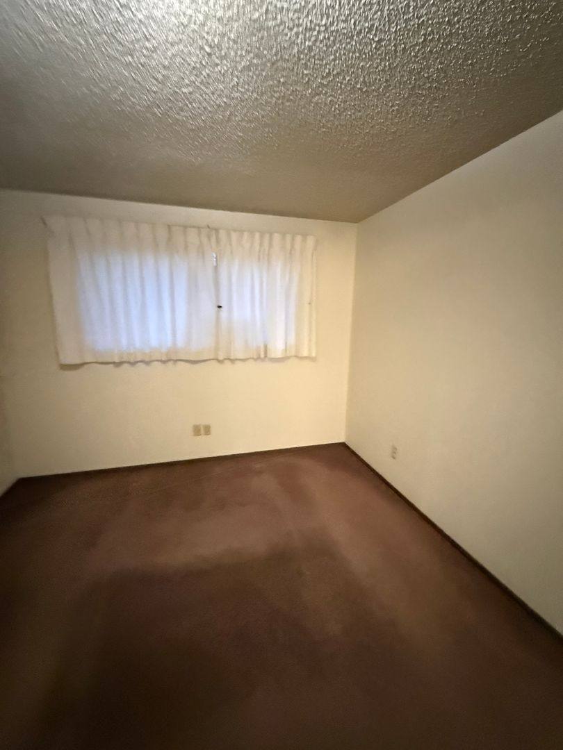 Apartment for rent at 2109 E 8th St, Vancouver, WA 98661