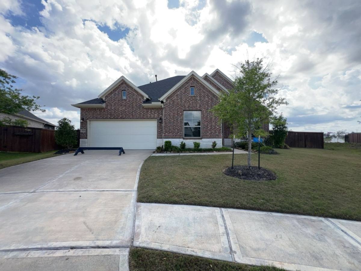 House for rent at 5602 Caracara St, Manvel, TX 77578