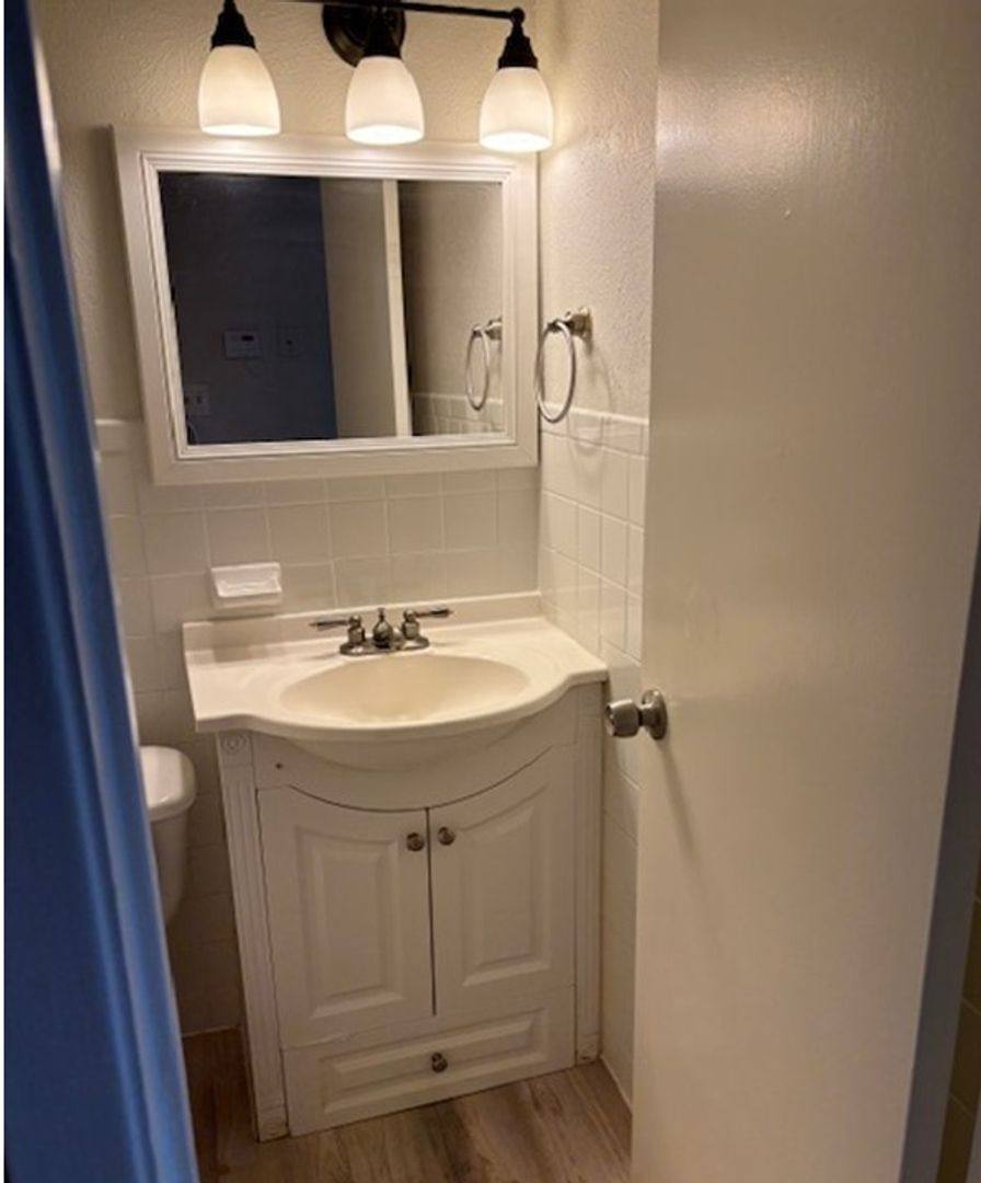 Apartment for rent at 2729 Hurstview Dr, Hurst, TX 76054