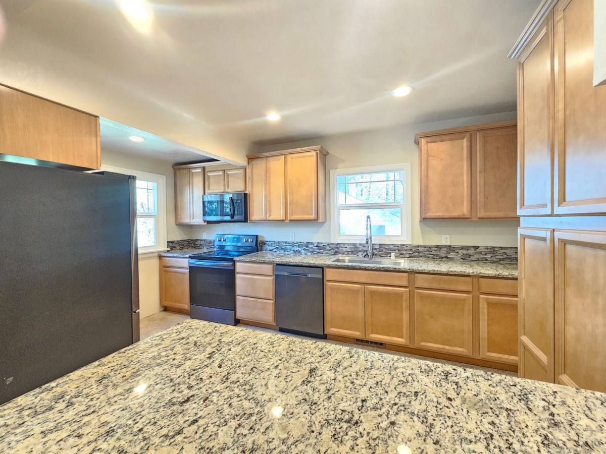 House for rent at 1922 E 18th Ave, Spokane, WA 99203