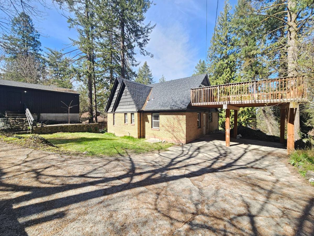 House for rent at 1922 E 18th Ave, Spokane, WA 99203