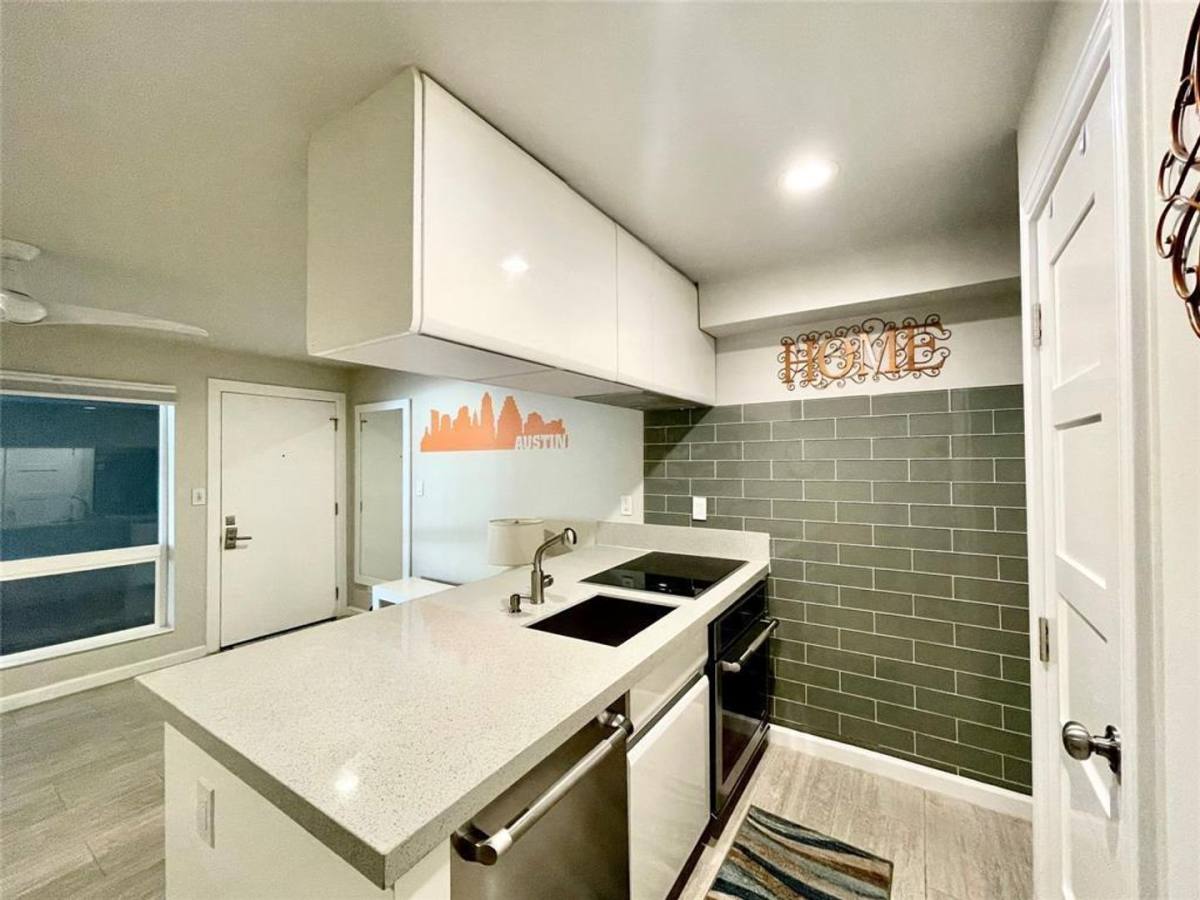 Apartment for rent at 3110 Red River, Austin, TX 78705