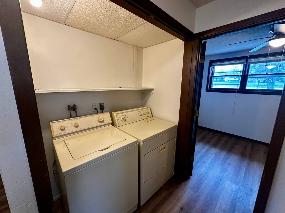 Apartment for rent at 1058 Morningside Dr, Salisbury, MO 65281