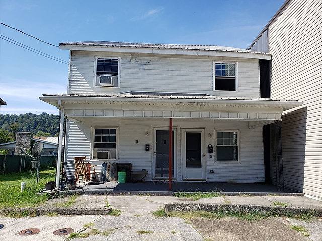 House for rent at 413 Springdale St, Cumberland, MD 21502