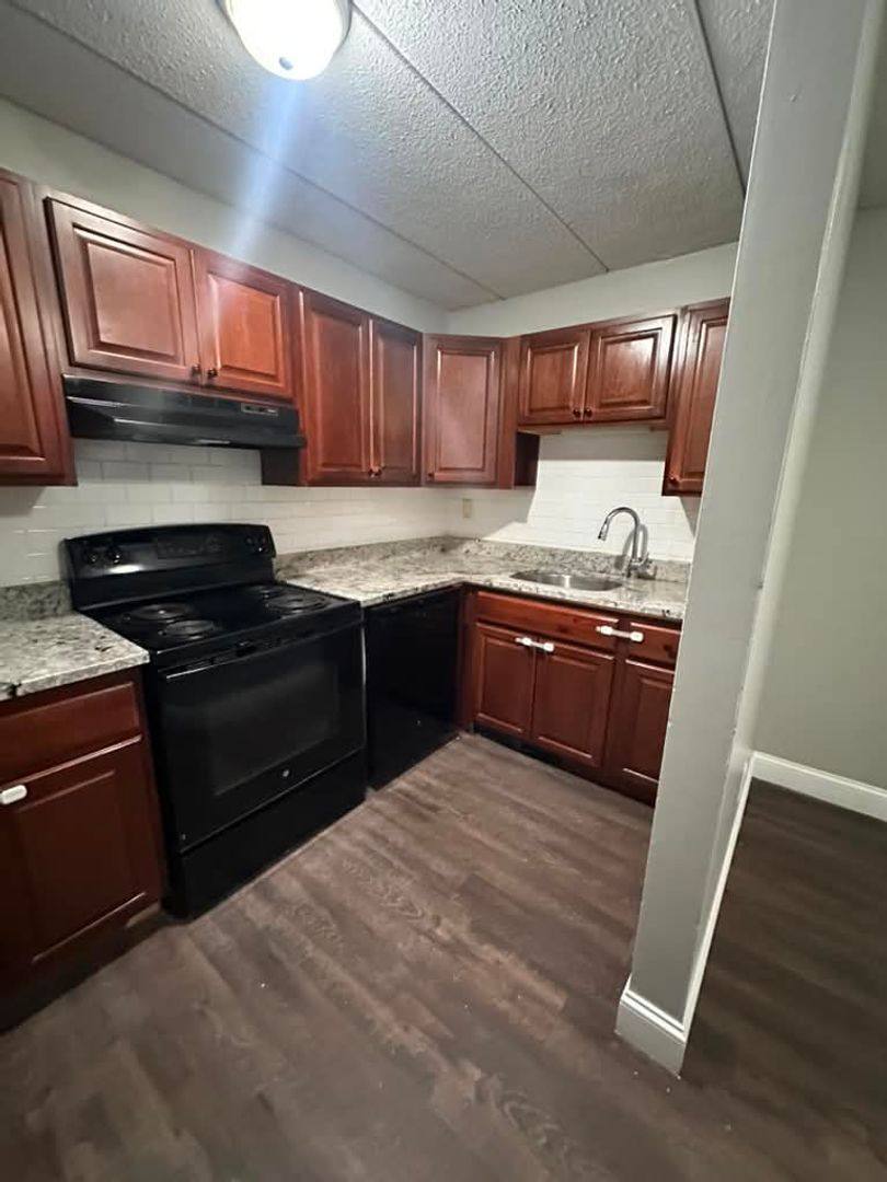 Apartment for rent at 258 Union Ave #10, Framingham, MA 01702