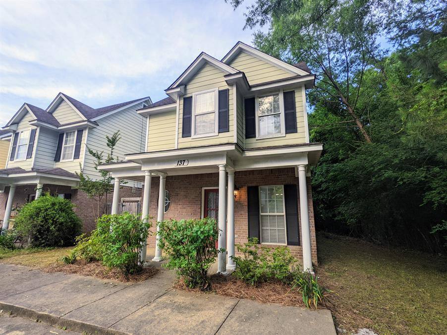 Townhouse for rent at 137 Greystone Blvd, Oxford, MS 38655