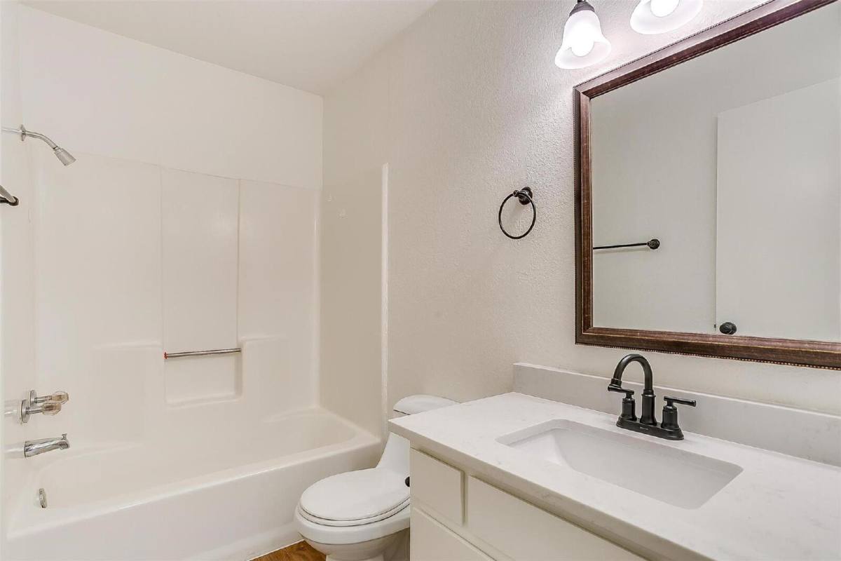 Apartment for rent at 1824 Fairmount, Fort Worth, TX 76110