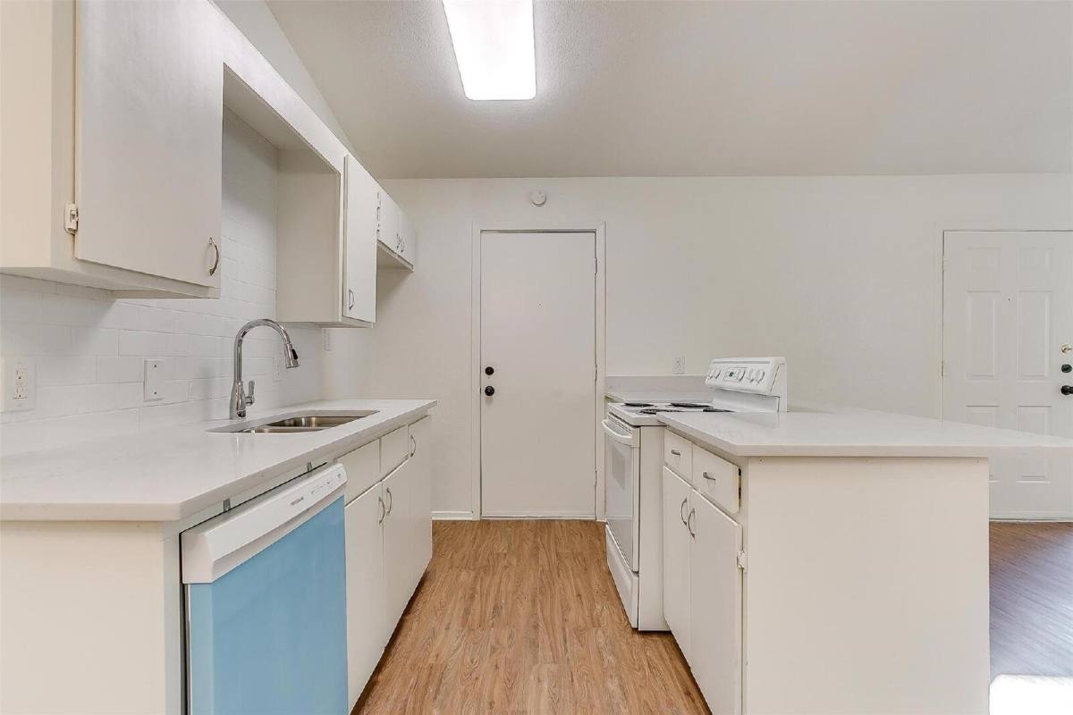 Apartment for rent at 1824 Fairmount, Fort Worth, TX 76110