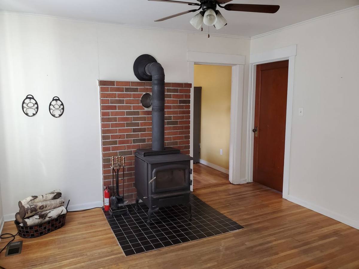 House for rent at 2010 1st St, La Grande, OR 97850