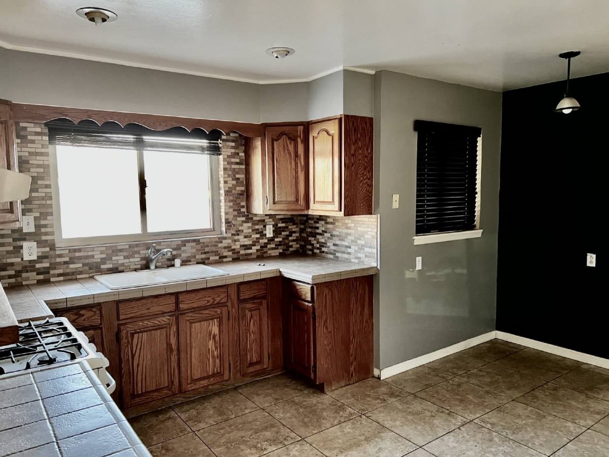 House for rent at 112 De Leon Dr, El Paso, TX 79912