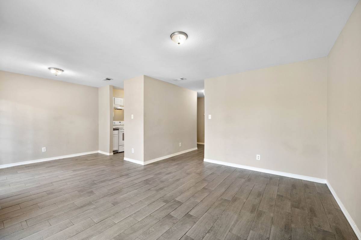 Apartment for rent at 2202 16th Ave N, Texas City, TX 77590