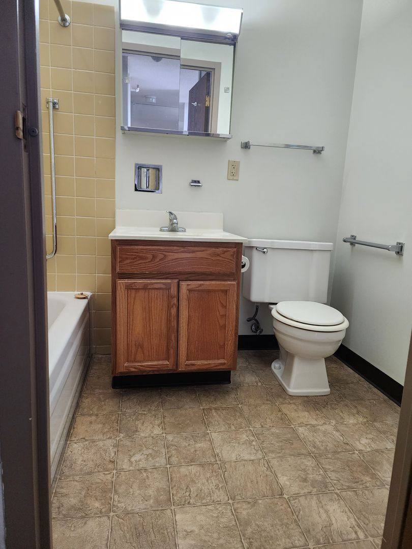 Apartment for rent at 3303 E State St, Rockford, IL 61108