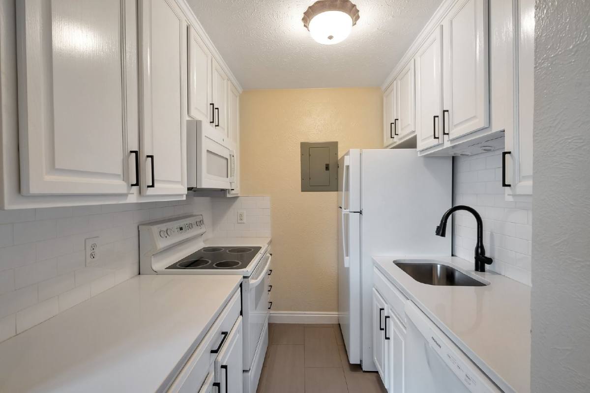 Condo for rent at 733 E Second Ave #104, Denver, CO 80203