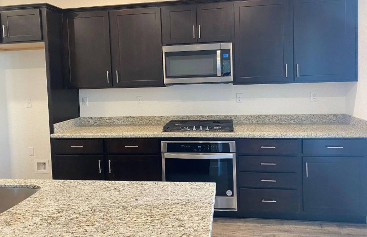 House for rent at 957 Pipit St, Lathrop, CA 95330