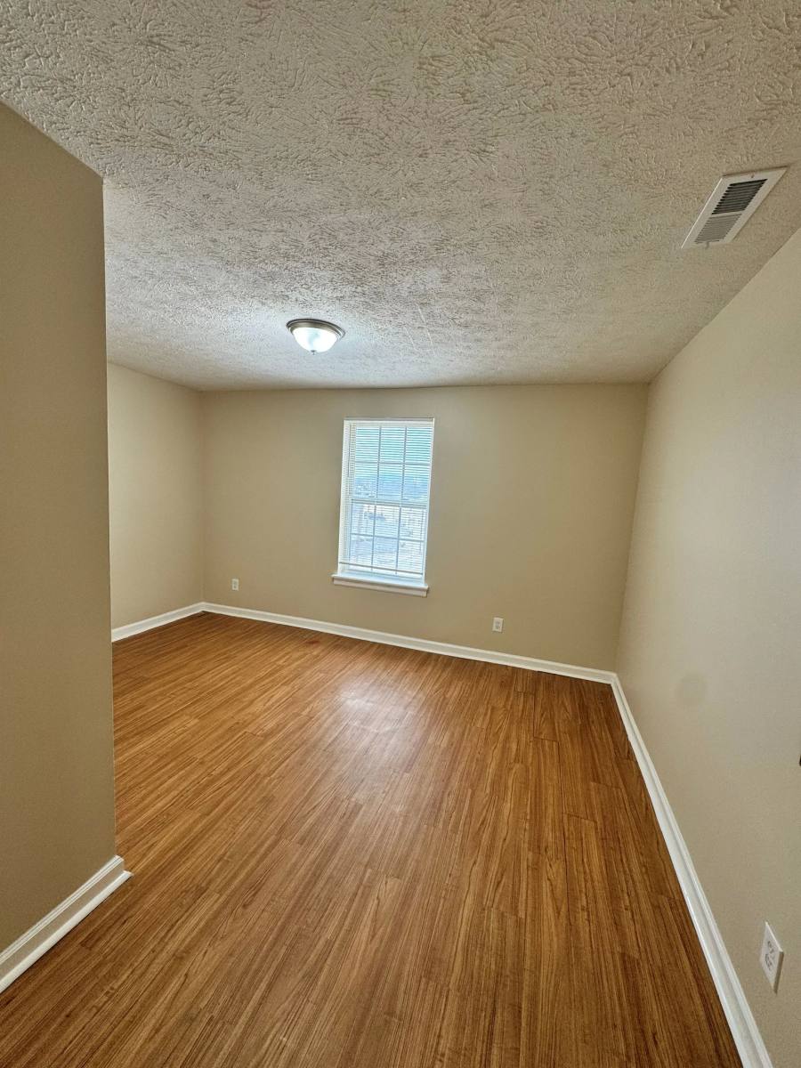 Apartment for rent at 302 Olive St NE #202, Knoxville, TN 37917