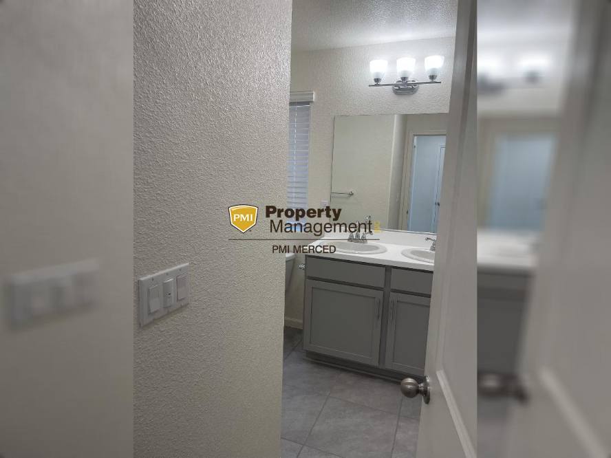 House for rent at 4209 Berryesa Ave, Merced, CA 95348