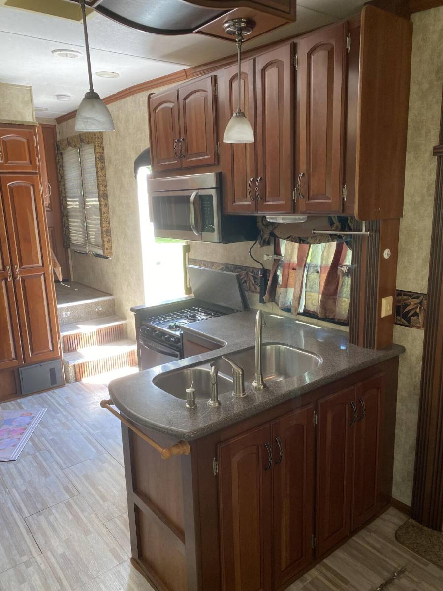 House for rent at 6124 Parkway E, Saint Cloud, FL 34771